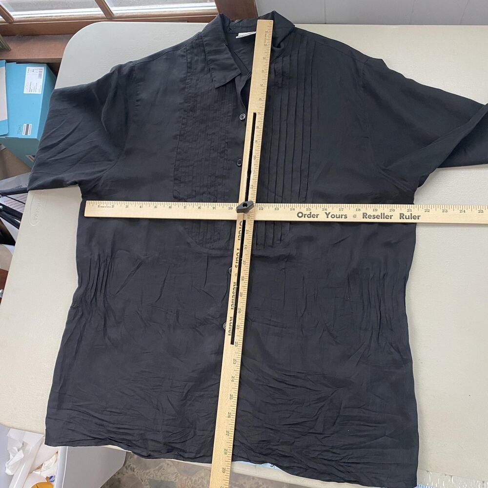 Newport News 100% Silk Button Up Shirt Womens 8 Black Pleated Tuxedo Minimalist - Picture 8 of 10